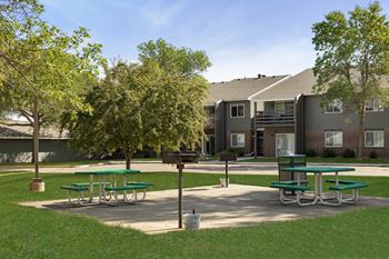 Grills/picnic area